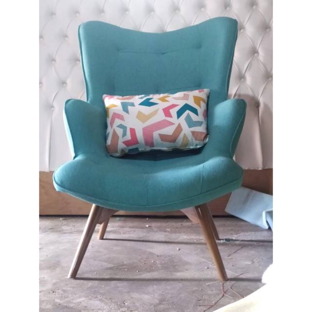 SOFA VINTAGE 1 DUDUKAN| SOFA RETRO