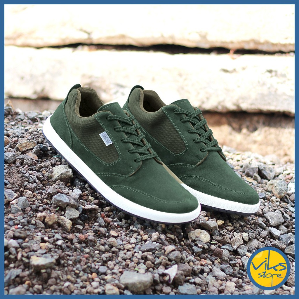 Sepatu Sneakers Pria Cowok Tali Style Casual Distro Kuzatura Original Suede Lokal Premium Elegan