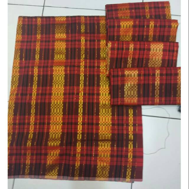 Sarung sutera sengkang