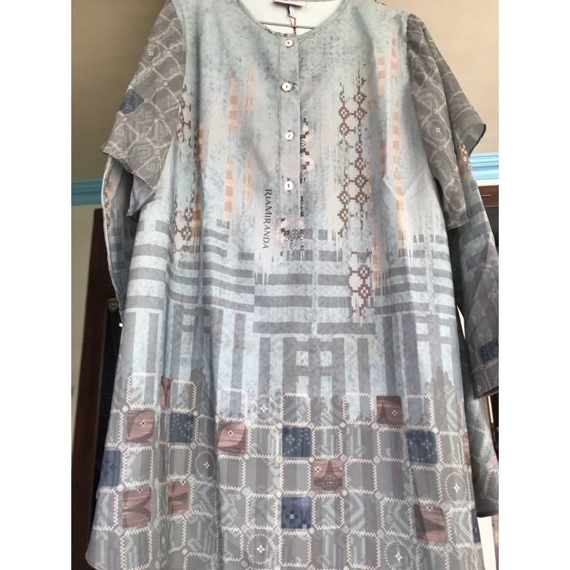 Habis~NEW SEKADI TOP seri DAYU by Ria miranda