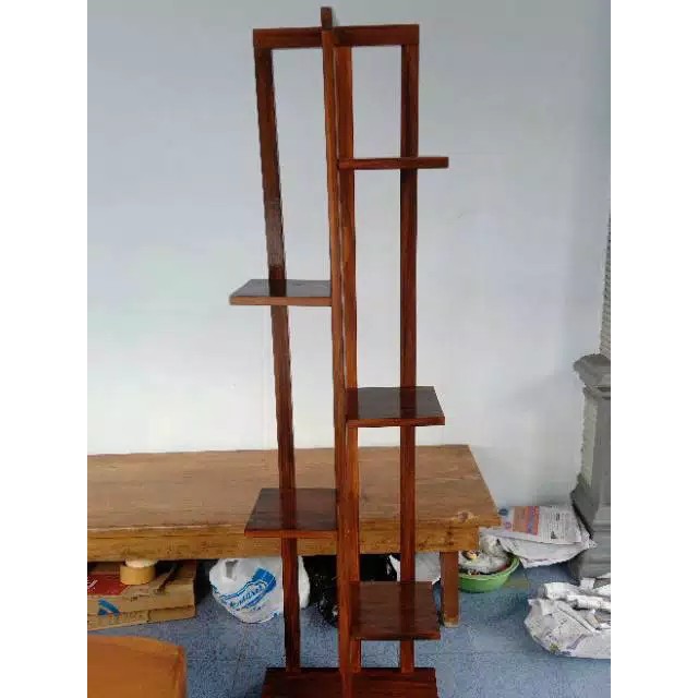 Standing rak bunga kayu - perabotan rumah tangga aesthetic