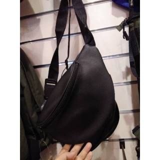 pull and bear sling bag