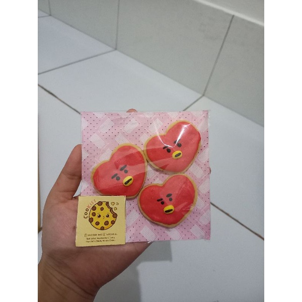 

Tata Cookie BT21 Icing Cookie