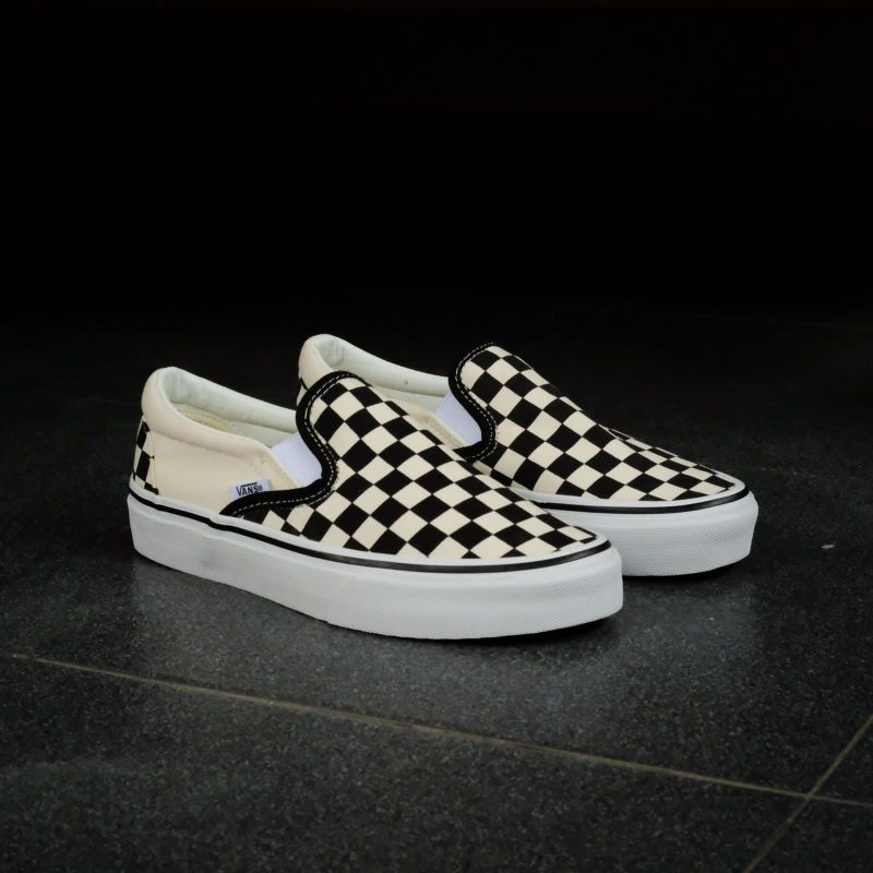 vans white checkerboard shoes