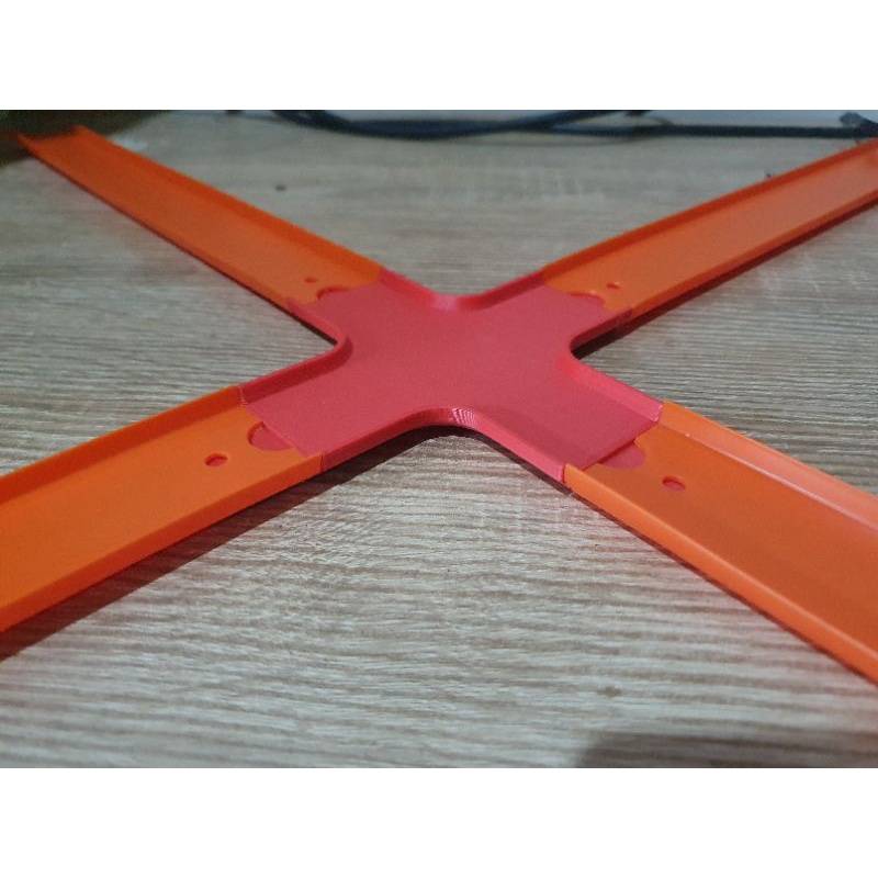 Hot Wheels Track Cross Lane Perempatan by Trix Trax