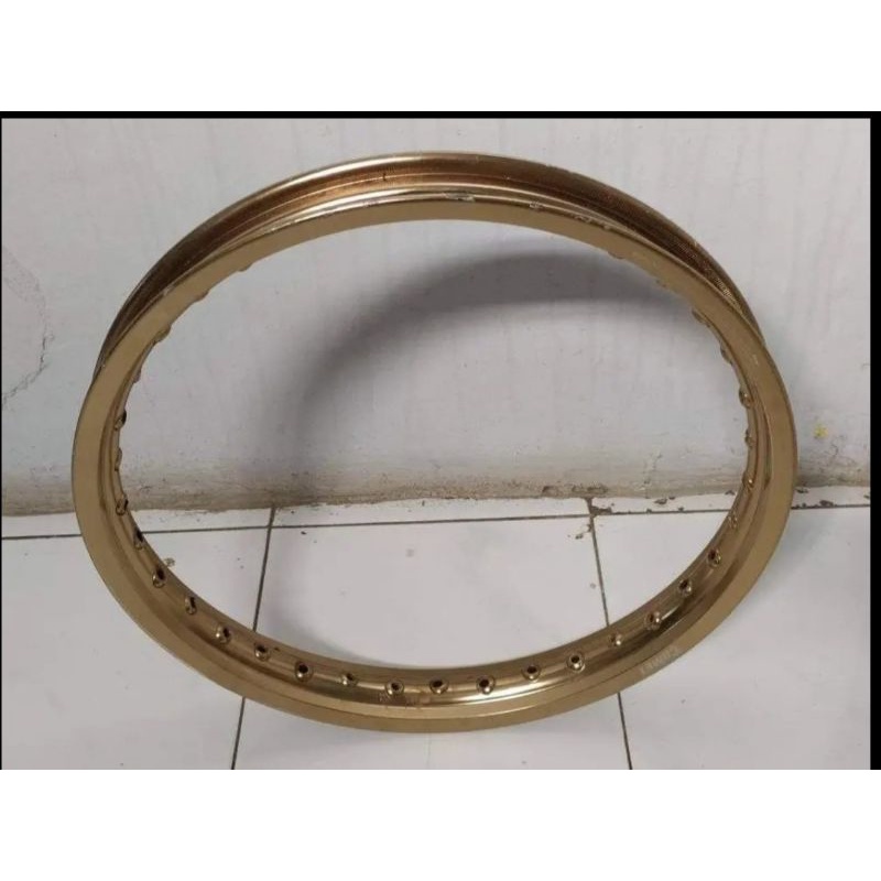Pelek Ring 17 gold