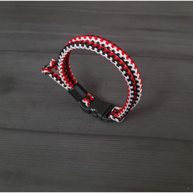 Gelang Tridatu Premium Gelang Tridatu / Gelang Tali / Gelang 3 Warna / Gelang handmade / Gelang couple / Gelang Batu