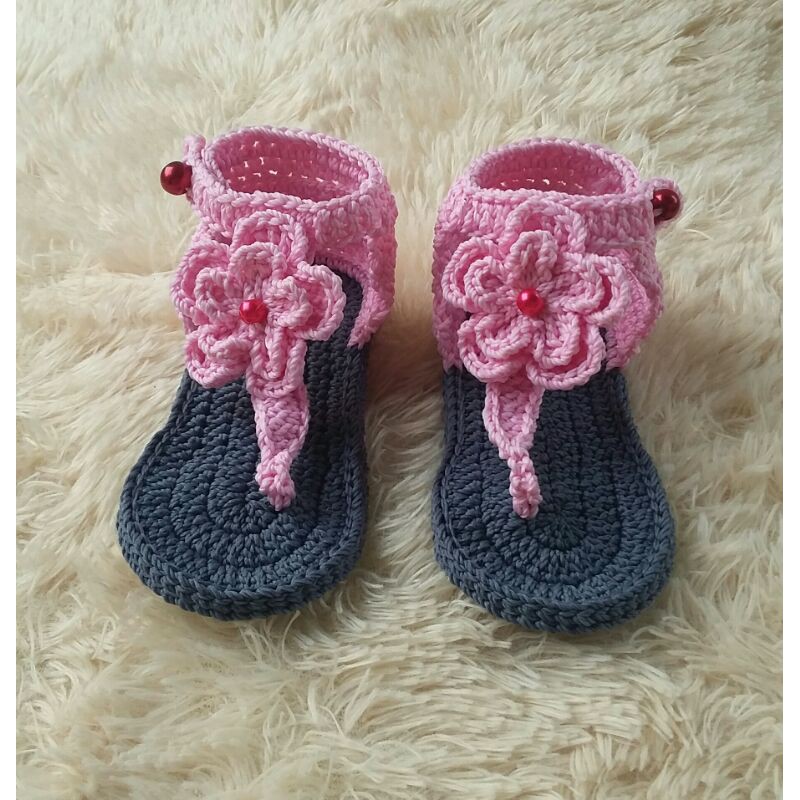 sendal bayi rajut sepatu bayi cewek rajut heandmade sepatu bayi perempuan prewalker