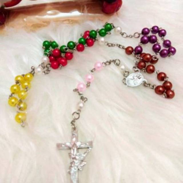 

Rosario Kecil Warna warni