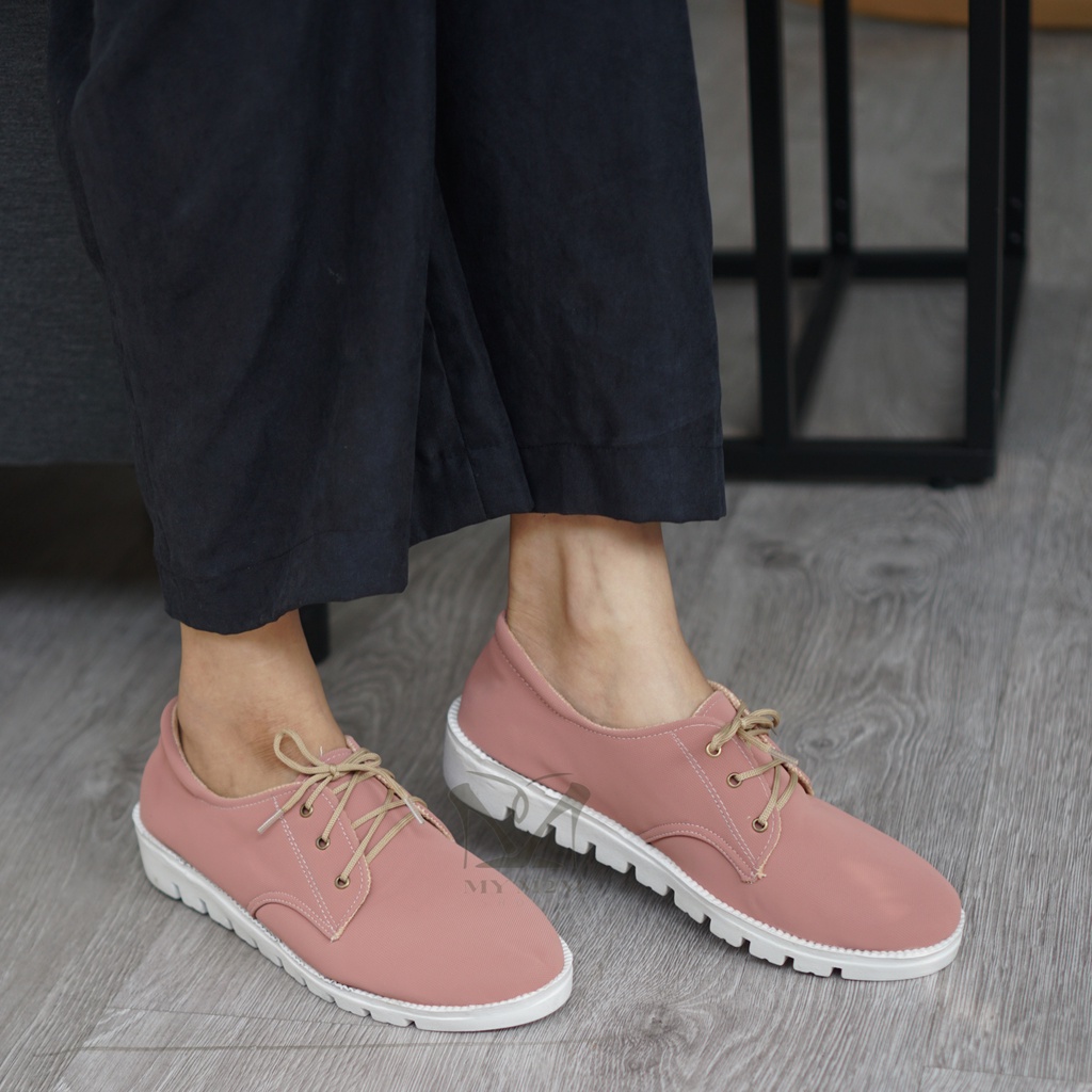 Mym2m Sepatu Sneakers Wanita Slip on Casual Kekinian Terlaris Terezia