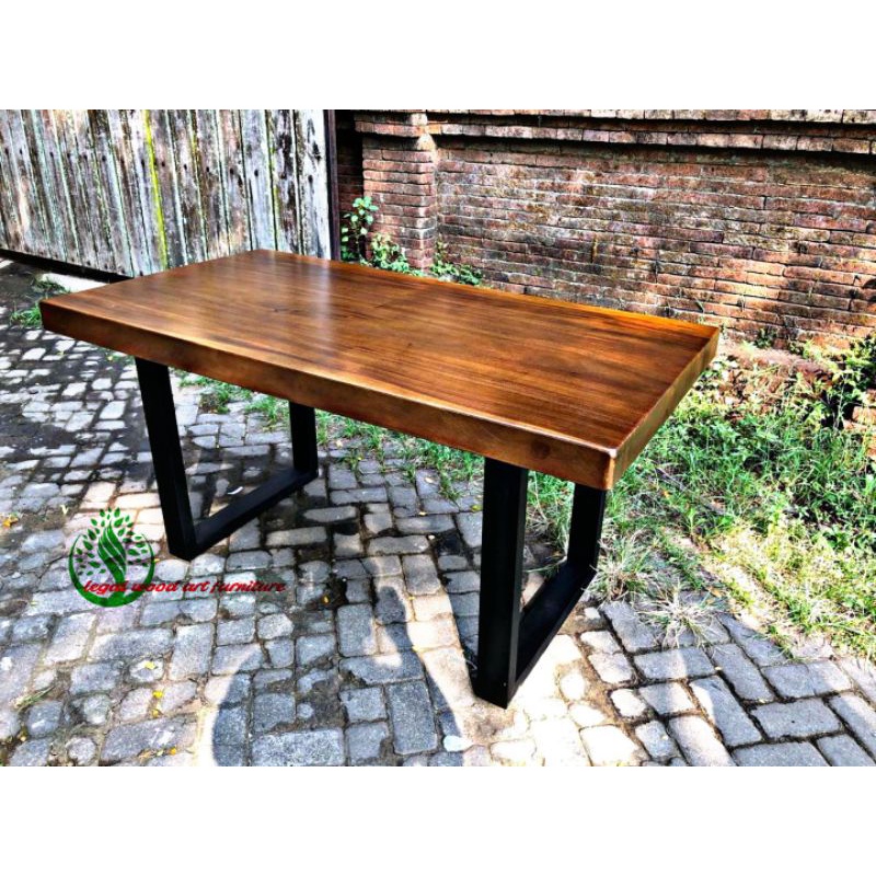 meja makan kayu trembesi Solid