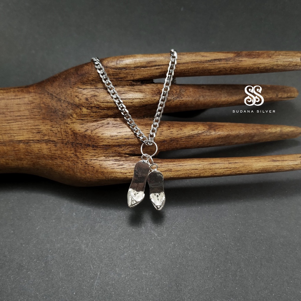 Liontin Motif Sepatu Silver 925 Handmade Bali Aksesoris Kalung