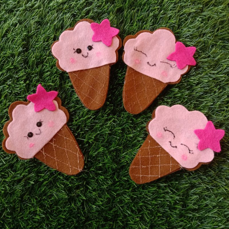 

Amplop lebaran motif ice cream Cone