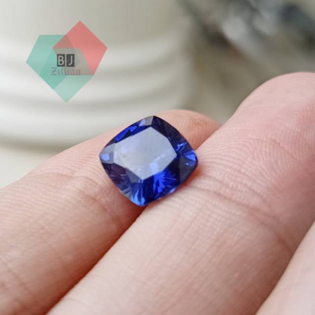 Permata Blue Safir Cushion Square Color Corundum Synthetic 9 mohs