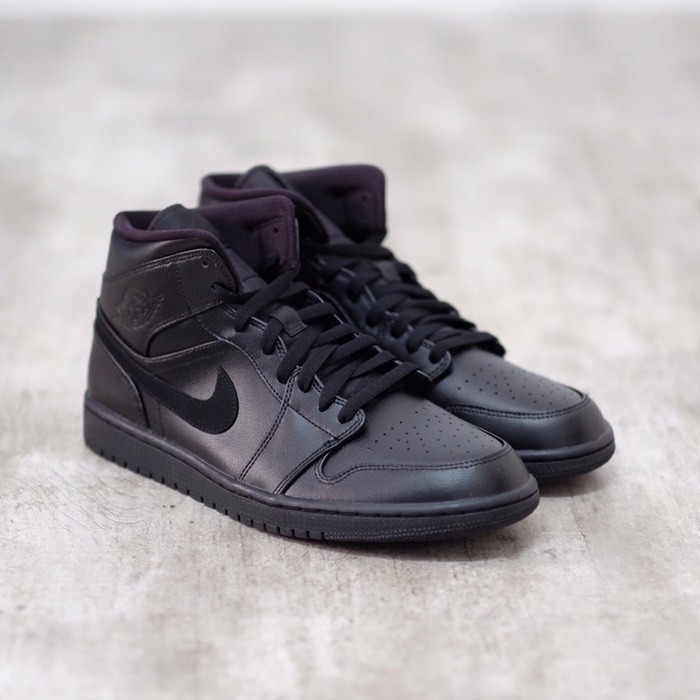 jordan black mid
