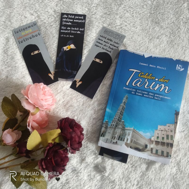 

Pembatas Buku (JBBjb)