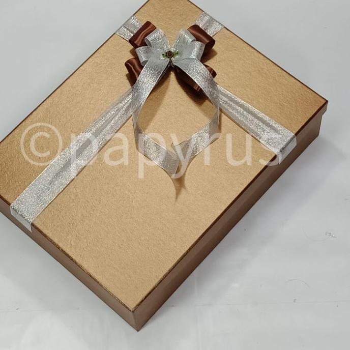 

Special PAPYRUS 30x40 Tinggi 10cm Kotak Kado Gift Box Hadiah