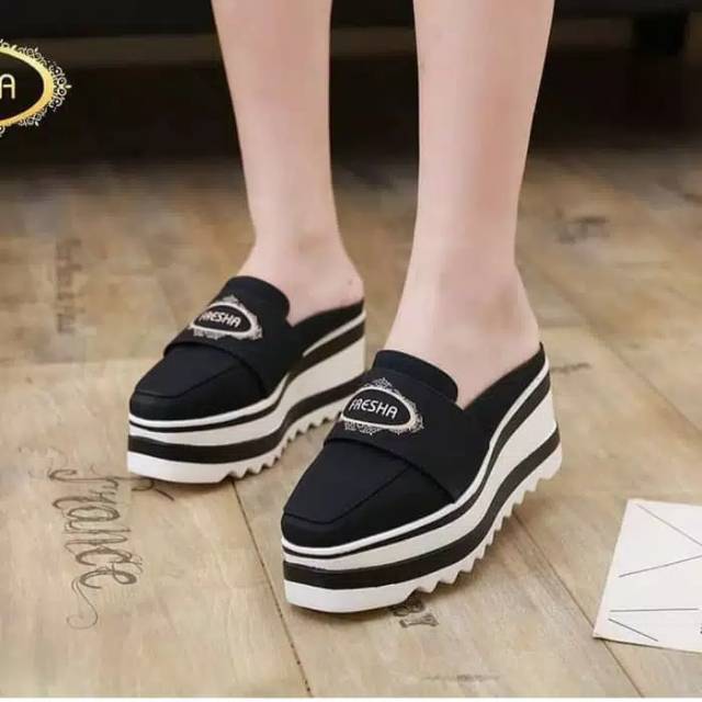 Sepatu sandal wedges fresha hitam