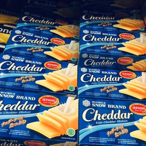 

MegMilk SNOW Brand Cheddar Box 170gr