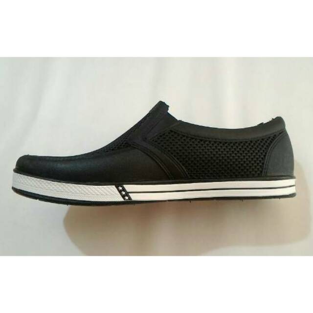 Nikko 8136 - Sepatu 38-43 Karet Hitam Pria Murah / Sepatu Hitam Laki / Sepatu Waterproff