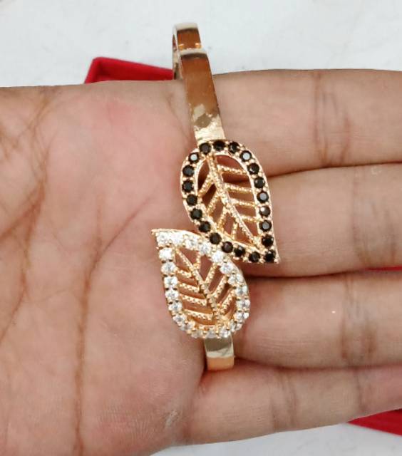 B25 Gelang tangan xuping lapis emas dgn mata zircon