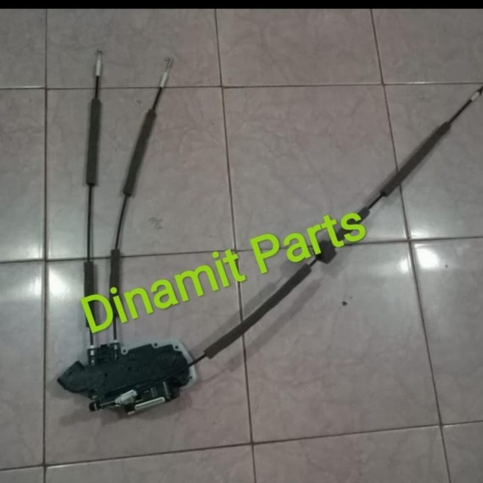 Bekas} Door lock pintu belakang kanan nissan grand livina Murah