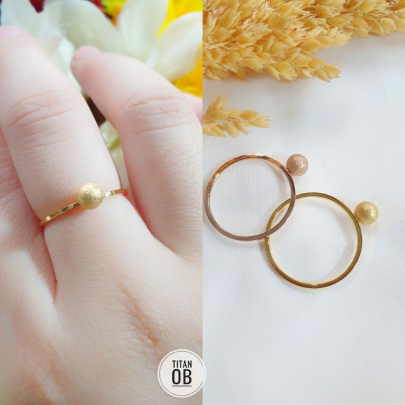 Cincin Simple Bola Ukir Pasir Titanium Cincin Wanita