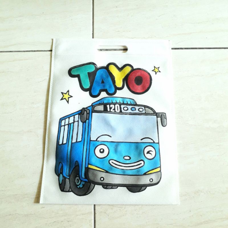 

goodie bag spunbond motif cowok