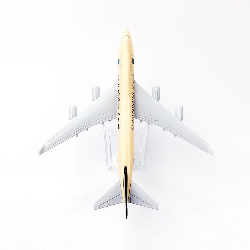 Model Pesawat Terbang Saudi Arabian Airlines B747 Boeing 747 Diecast Alloy Metal Model 16CM / 20CM