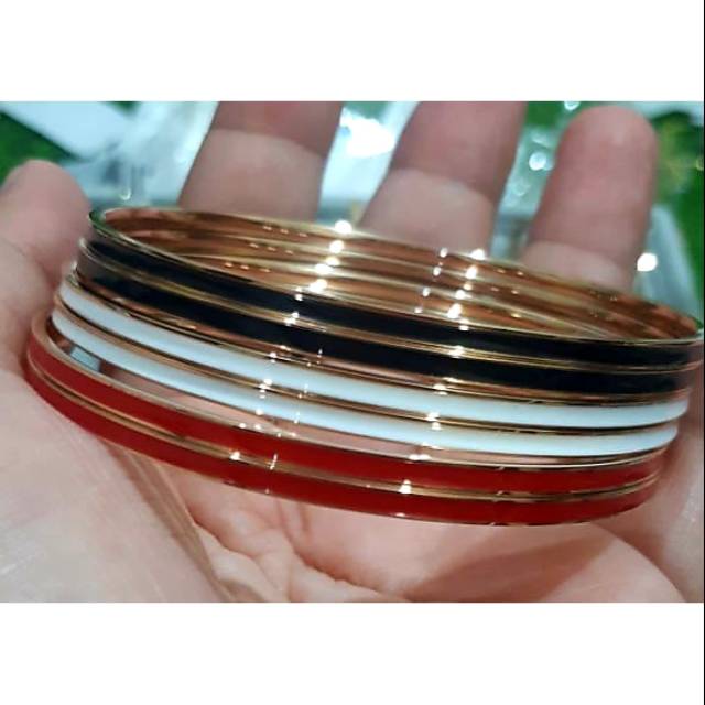 Gelang Keroncong Titanium isi 6 warna merah hitam putih