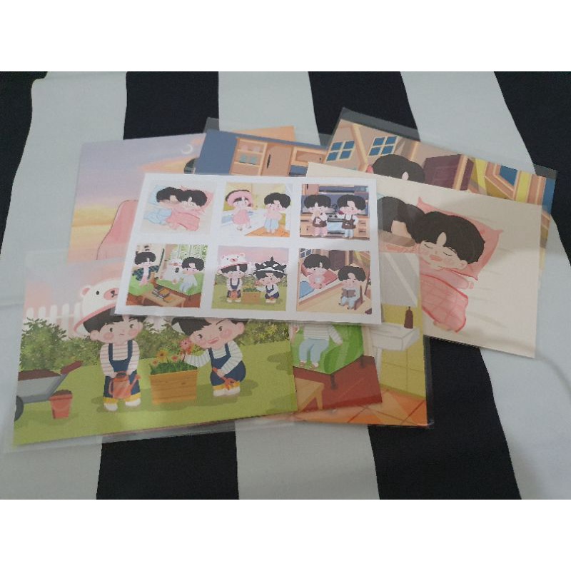 PELUNASAN POSTCARD DAN STICKER TAYNEW