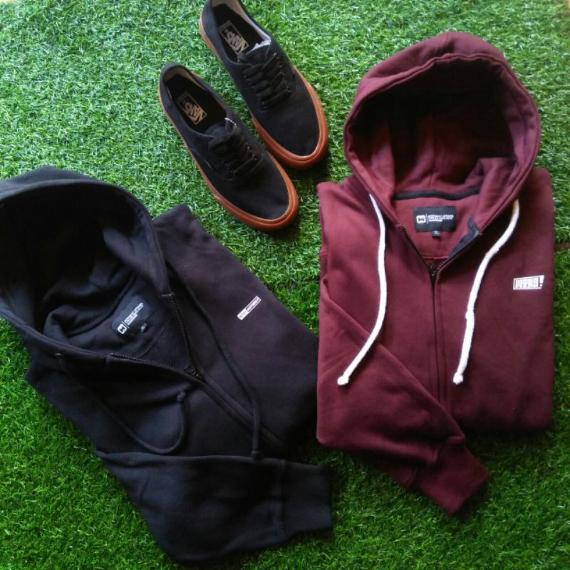 ZIPPEE MOTHRAY MAROON BLACK
