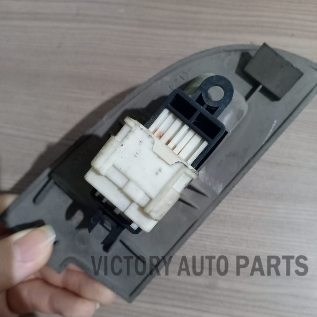 Switch power windows single nissan sentra nissan sunny 2001 ORI COPOTA