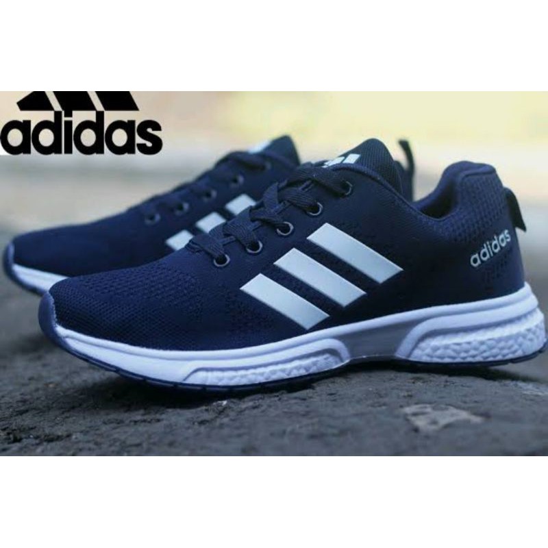 sepatu sport adidas