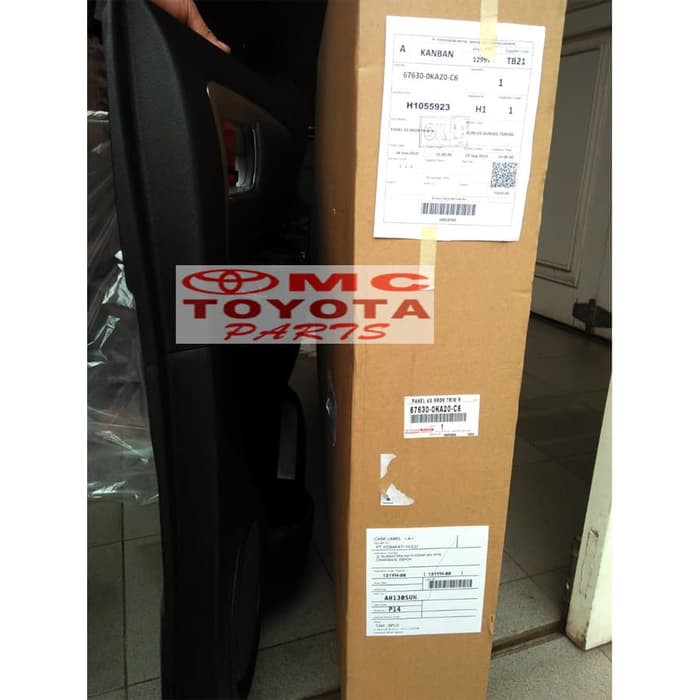 Panel Pintu / Board Door Trim Belakang Kanan Fortuner 67630-0KA20-C6