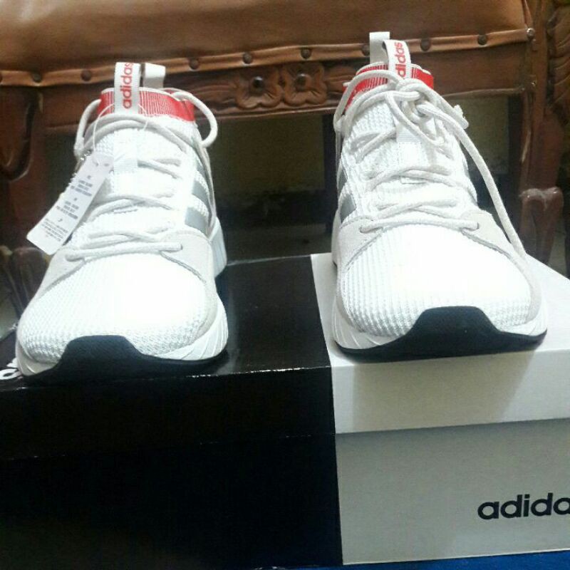 ADIDAS QUESTARSTRIKE MID
