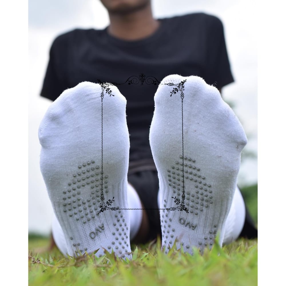 Terlaris Kaos Kaki Bola Panjang Anti Slip Avo Original Elegan