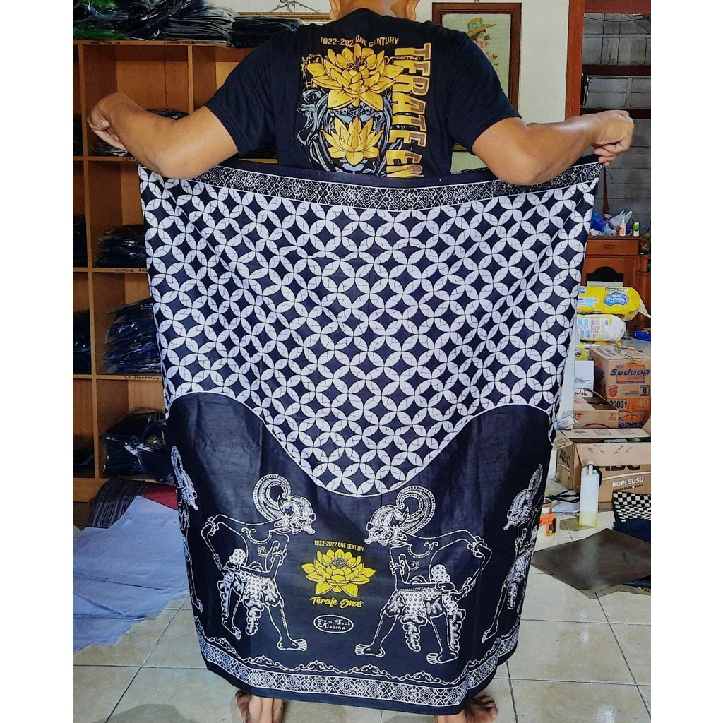 ATRIBUT PSHT SARUNG PSHT SPESIAL RAMADHAN MOTIF WAYANG (KODE TSID-1), (BISA COD) TERATE STORE ID OFF