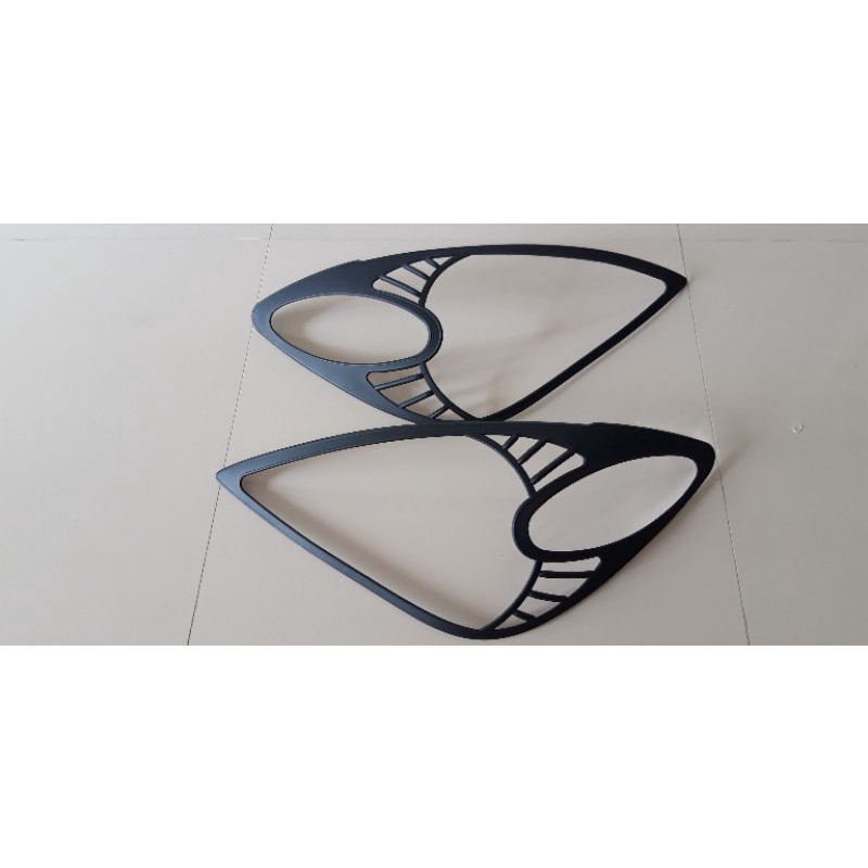 GARNISH DEPAN AVANZA DAN XENIA 2004 - 2006