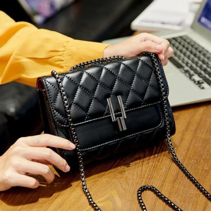 [Zea Official]- Tas Selempang Wanita Slingbag Quilted Sling Bag - Tas Rantai Ulir Selina Sling Valen
