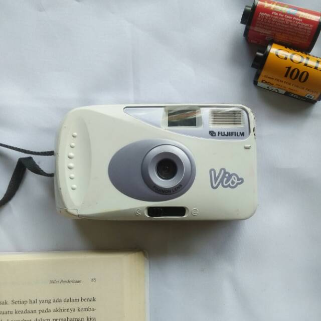KAMERA ANALOG - FUJIFILM VIO