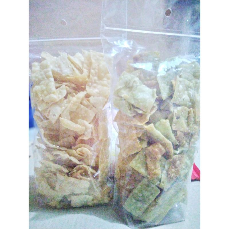 

kripik 100 gr krupuk pangsit / pangsit bawang / krupuk gurih enak