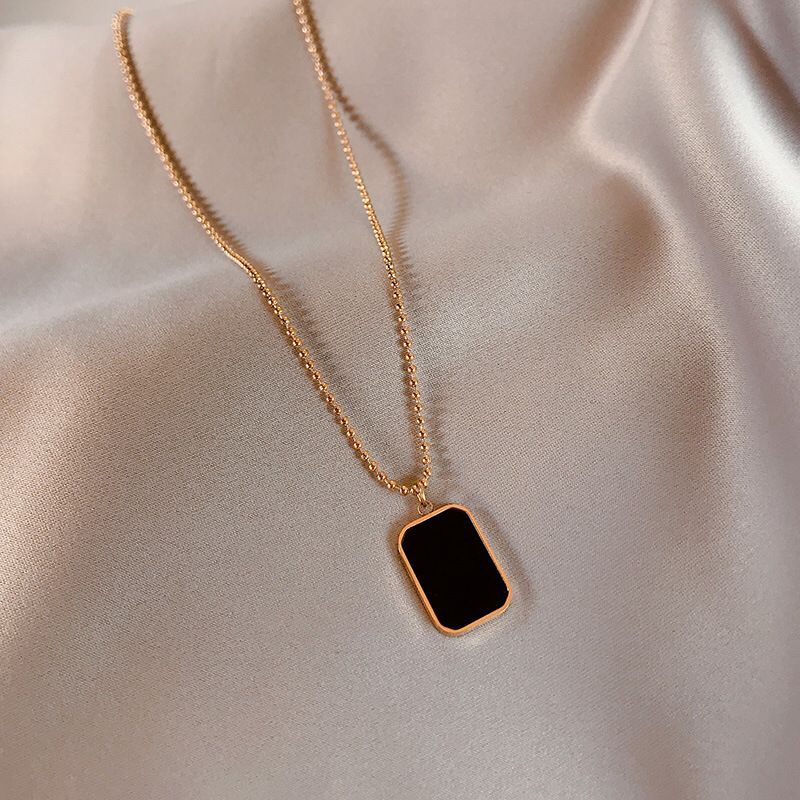 Kalung Titanium Biji Lada Black Square Fashion Wanita Korea