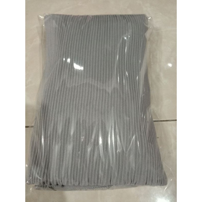 Pasmina Plisket / Pleated Shawl Plisket Duyung-Abu muda