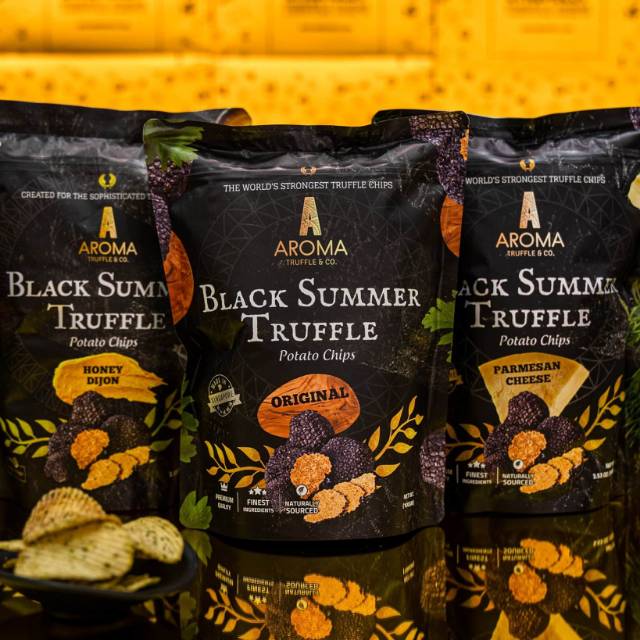 Keripik kentang Aroma Black Summer Truffle Potato Chips