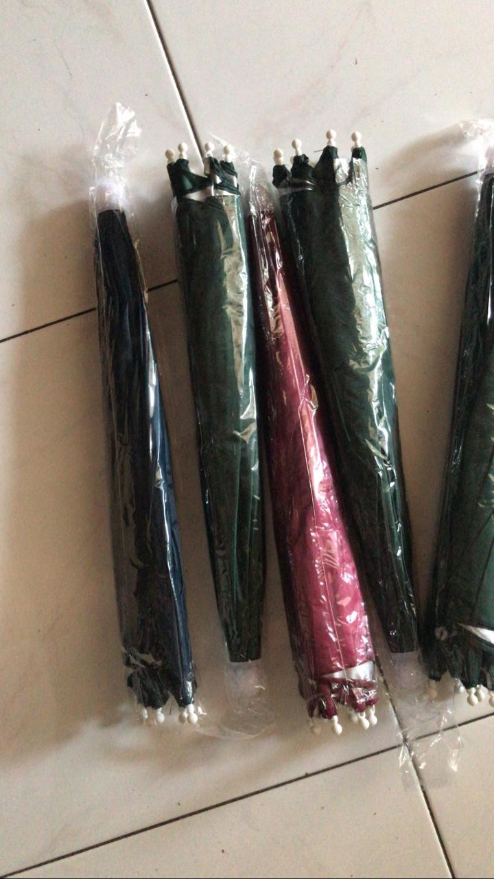 Payung Topi Untuk Anak Anak Atau Dewasa / Payung Kepala Hujan Melindungi Simple Tanpa Gagang