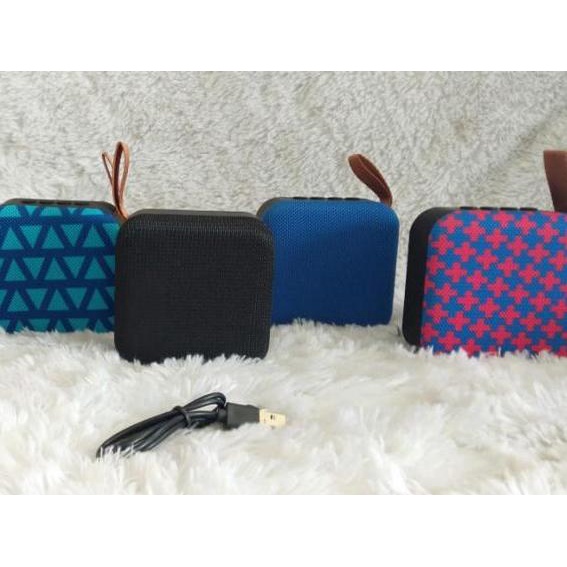 Speaker JBL T5 suara Super kencang ngebassProduk mini sehingga mudah dibawa kemana mana.* Spesifikas