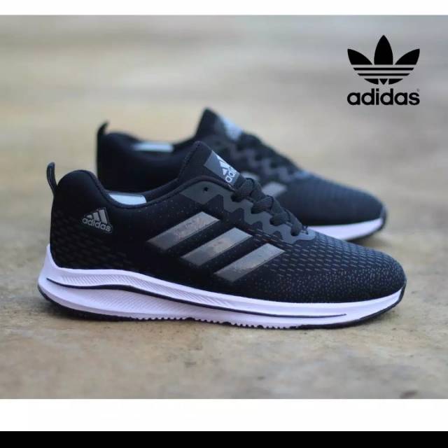 Sneakers adidas pria