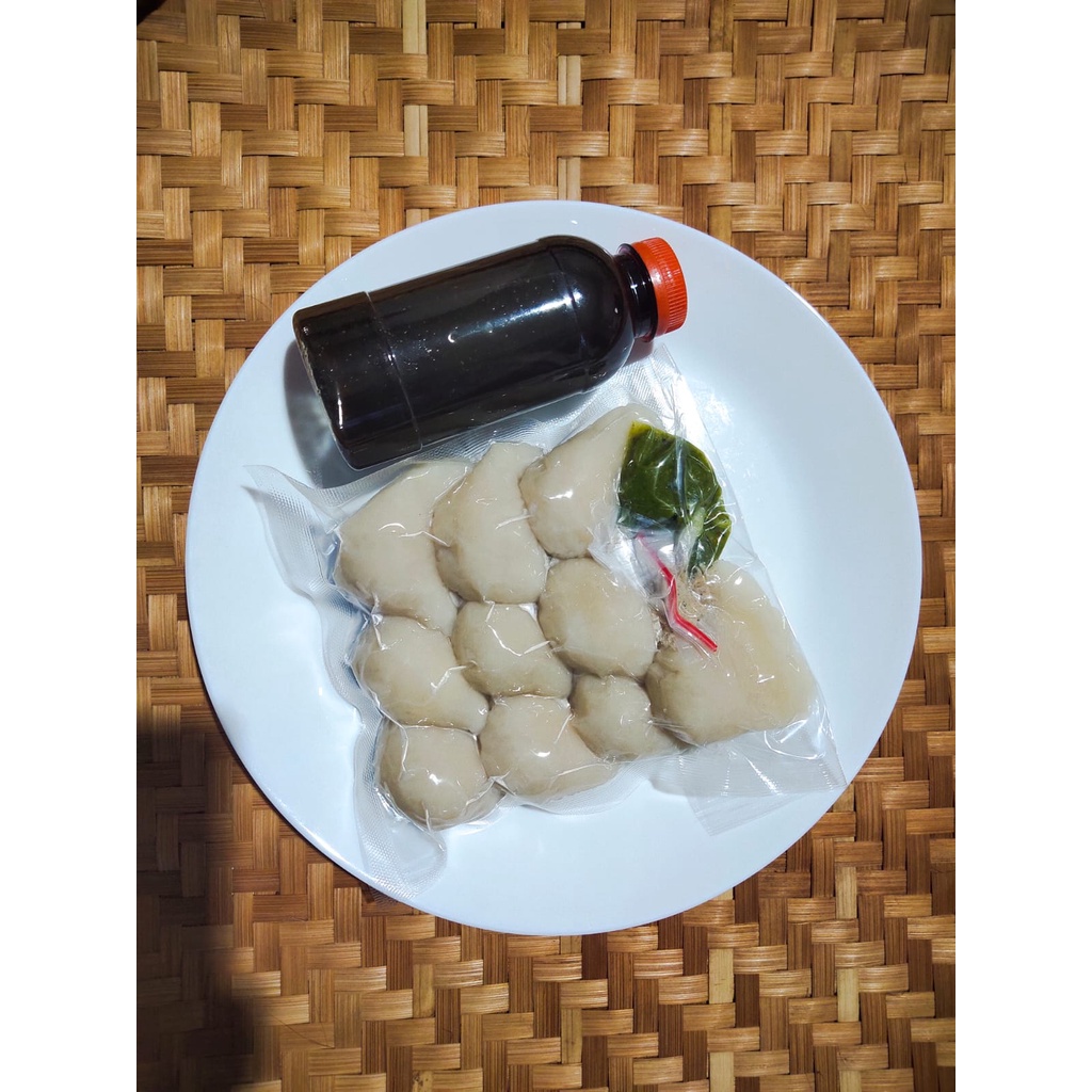 

Pempek Kapal Selam Kecil