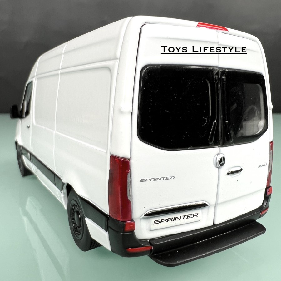 Mobil Kinsmart Diecast - Mercedes Benz Sprinter Skala 1:48